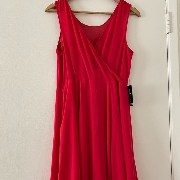 Express red dress, heart shape, size 10 - Picture 2 of 11